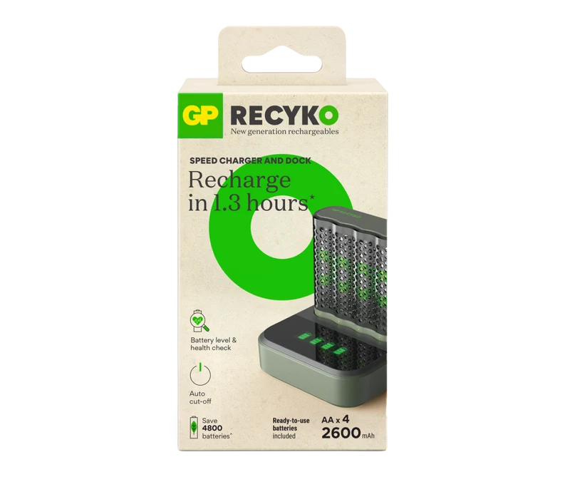 GP Recyko M452 USB Speed Battery Charger with 4 AA Rechargeable Batteries 2600 mAh & D451 Charger Dock
