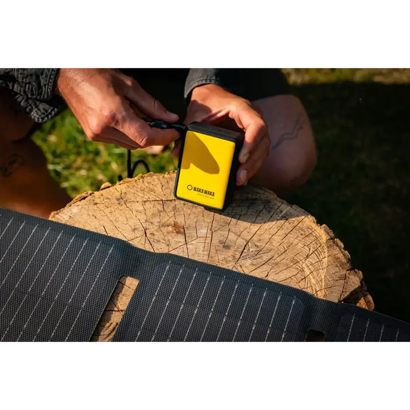 WakaWaka Power 20