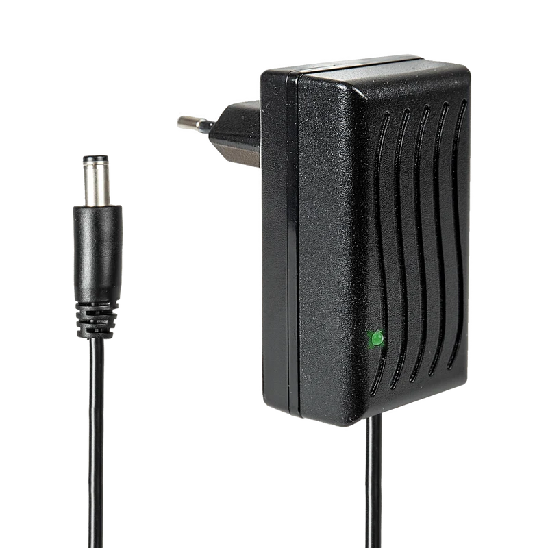 Akkuladegerät 13,5 V / 1500 mA