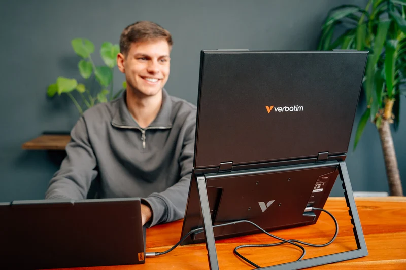 Verbatim Portable Dual Monitor, 2 x 15.6'' (39.62cm), LCD, Full HD USB-C, Mini HDMI, IPS, 16:9, inkl. Hülle, Retail
