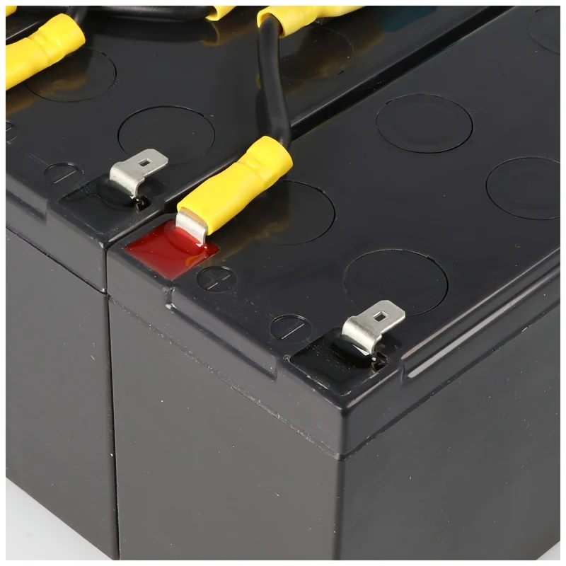 CSB Nachbauakku exakt passend für den APC-RBC8 Akku vormontiert mit Kabel und Stecker