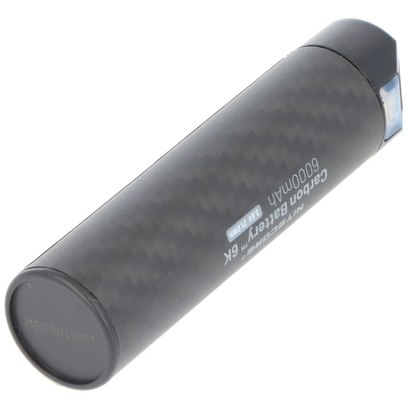 Nitecore Carbon Battery 6K, Powerbank CB6K mit 6000mAh Kapazität, ultraleicht, erhöht die Leuchtzeit vieler Nitecore Stirnlampen