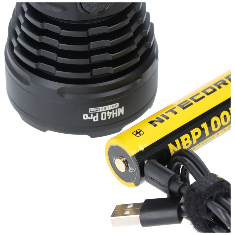 Nitecore MH40 PRO LED-Taschenlampe mit enormer Reichweite bis zu 1300 Meter, UHi LED, 3500 Lumen, inkl. Akkupack und taktisches Zubehör