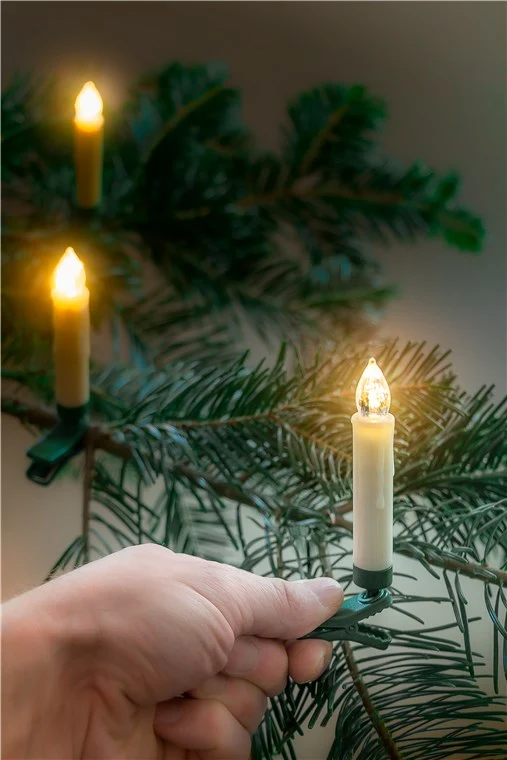 Goobay 20 kabellose LED-Weihnachtsbaumkerzen - mit Klemmen, Fernbedienung und Timerfunktion, dimmbar, warmweiß (2600 K)