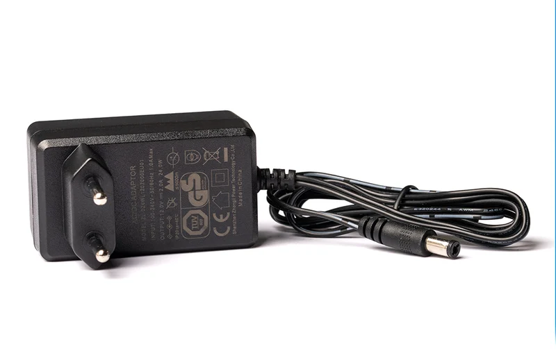 Efest Netzteil 12 Volt / 2 Ampere / 24 Watt mit DC Stecker 5,5 mm x 2,1 mm