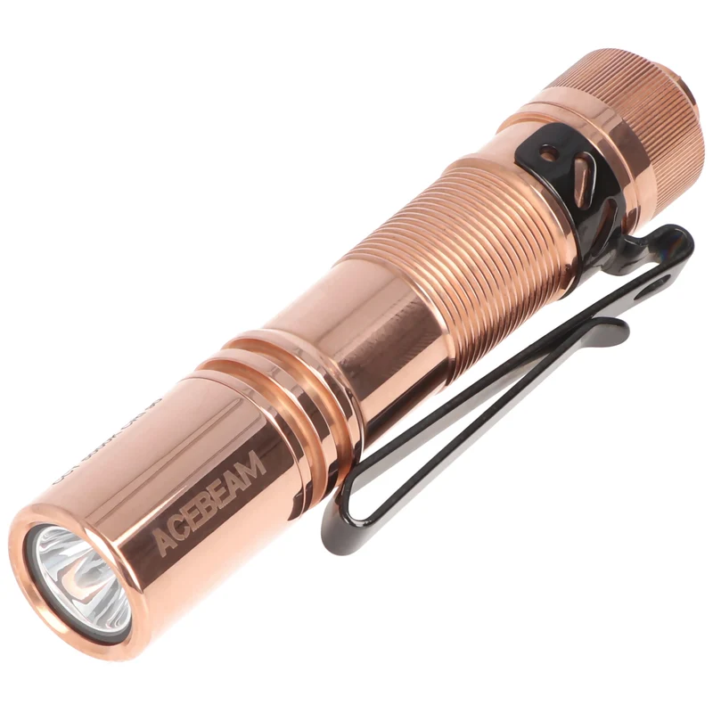 AceBeam Pokelit AA LED-Taschenlampe in Kupfer, 500 Lumen, inklusive 14500 Li-Ion 920mAh Akku mit USB-C Anschluss