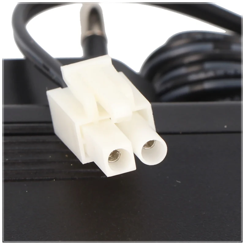 AccuCell Mini-Stecker mit 9,5 mm Breite, Netzteil nur für RC Akkus mit dem kleineren Mini Tamiya Stecker 4.8V, 250mA