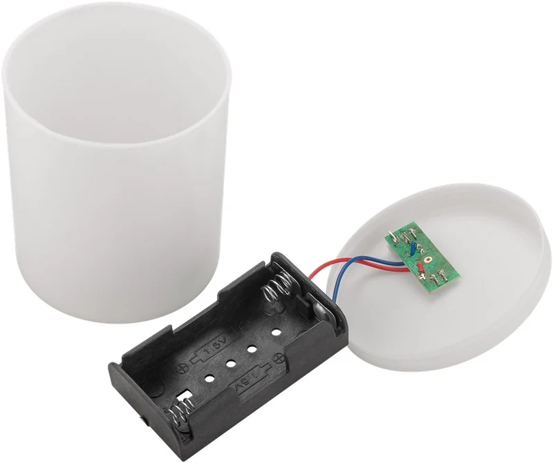 Goobay LED-Grablicht, rot mit realistischem Flackereffekt, batteriebetrieben (ohne 2x AA), für den Innen- und Außenbereich (IP44)