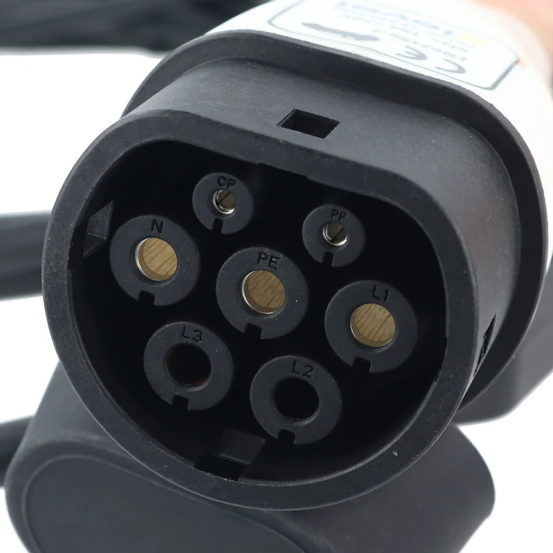 AccuCell Ladekabel für Elektroautos mit SchuKo-Stecker auf Typ 2 Mode2 230V 13A 1-Phasen Ladetechnologie mit max. 3kW nur 1,79KG