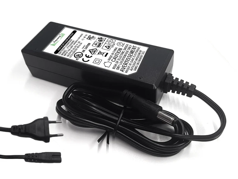Fuyuang 21,6V - 22,2V (25,5V) Li-Ion-Ladegerät 6S + DC-Plug (5,5mm-2,1mm)