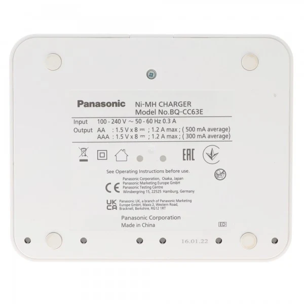 8fach Panasonic Schnell-Ladegerät 5 Stunden für 8 NiMH Akkus Micro AAA und Mignon AA