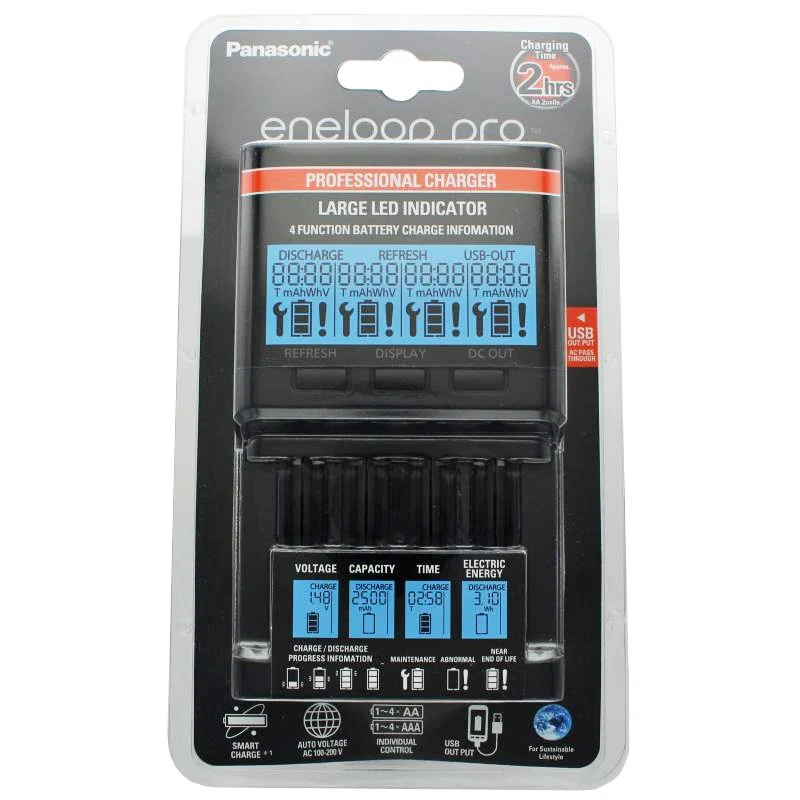Panasonic eneloop Ladegerät BQ-CC65 inkl. LCD-Display, 4 eneloop Pro AA Mignon, AccuCell Box Blue