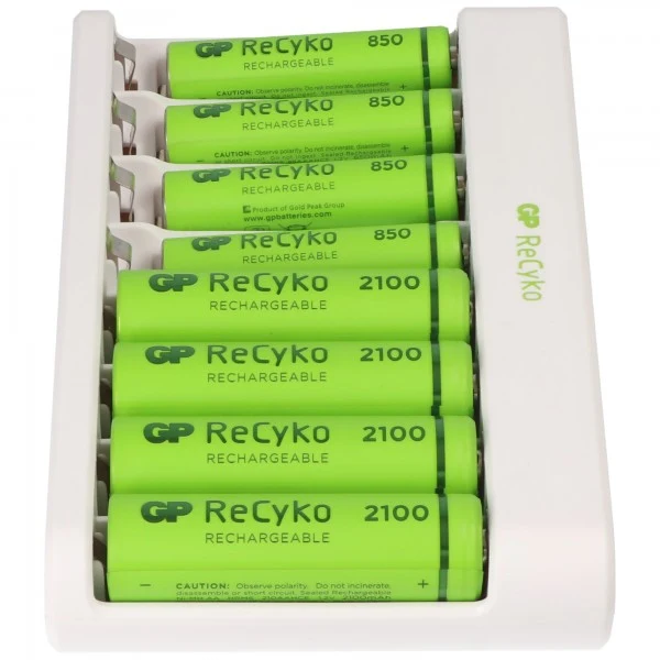 USB-Modell Ladegerät GP E811 4 x ReCyko AA 2100 mAh 4 x ReCyko AAA 850 mAh