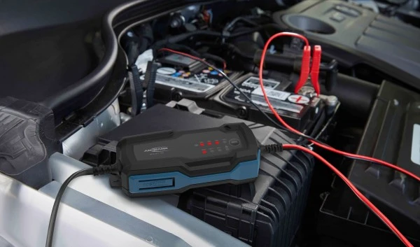 Ansmann BC 6-12V/2A 8-Stufen Kfz-Ladegerät für 6V und 12V Blei-Säure-, Blei-Gel- und Blei-Vlies-Batterien, sowie 12V LiFePO4 Batterien