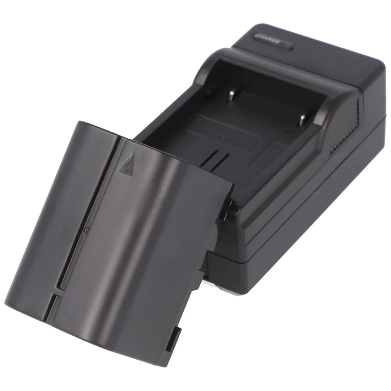 AccuCell Schnell-Ladegerät passend für JVC BN-V408 Akku BN-V416, BN-V428