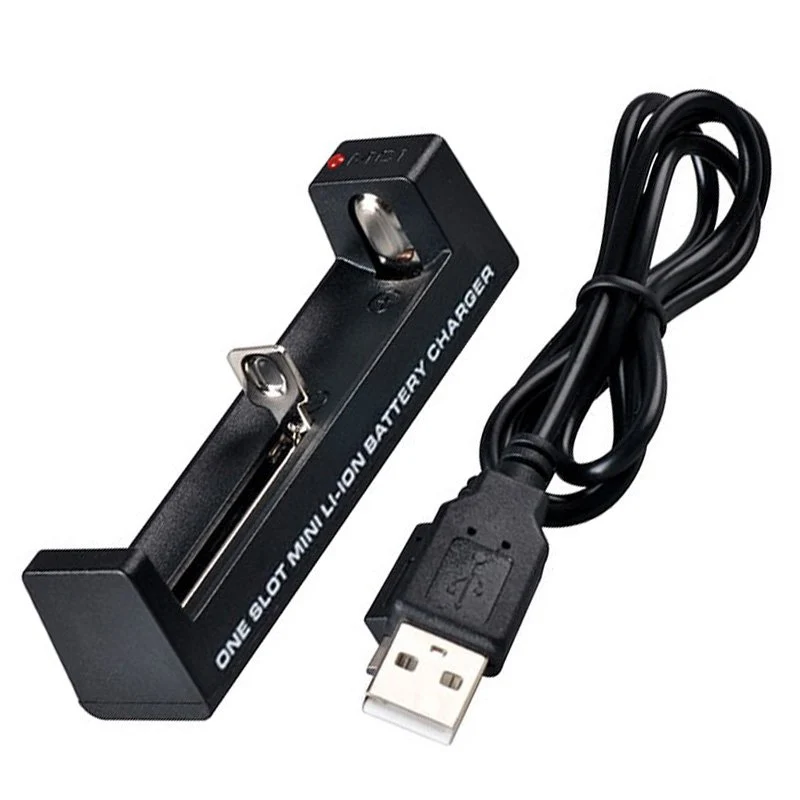 AccuCell 18650 3,7V 3500mAh Li-Ion Akku und 1-Schacht USB-Schnellladegerät