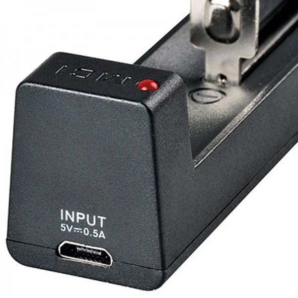 AccuCell 18650 3,7V 3500mAh Li-Ion Akku und 1-Schacht USB-Schnellladegerät
