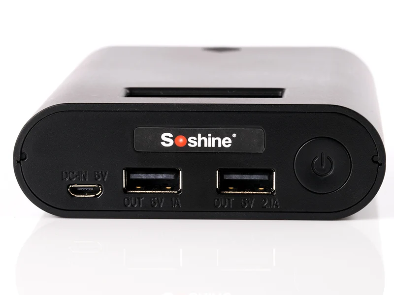 Soshine E3S Powerbank-Ladegerät mit zwei USB-Ausgängen und LCD-Display