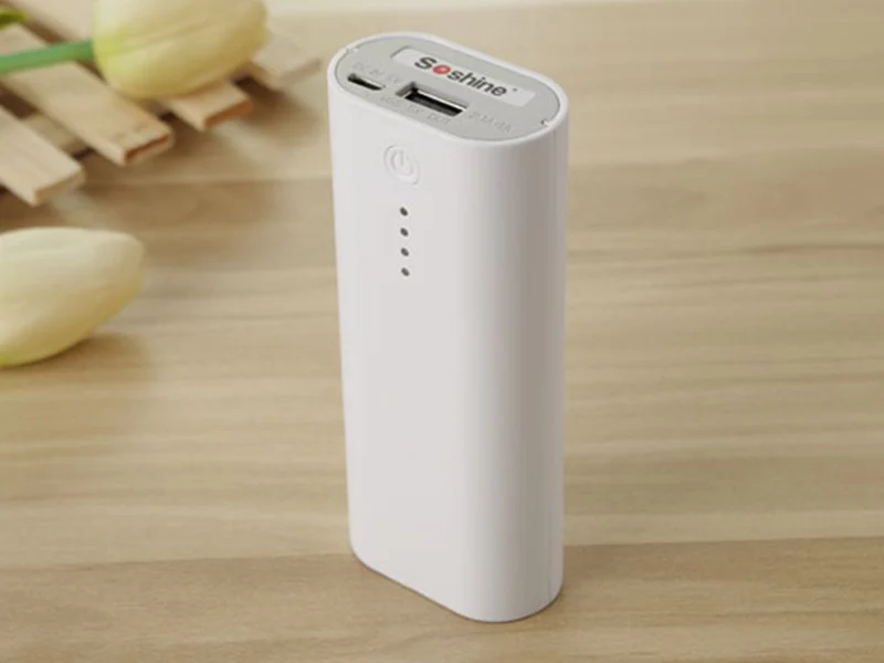 Soshine E4C Powerbank Ladegerät 1,0A USB-Ausgang
